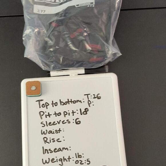 Guess Mens Black Los Angeles V-Neck Short Sleeve T-Shirt Size M Basic Casual Gym - Picture 5 of 5